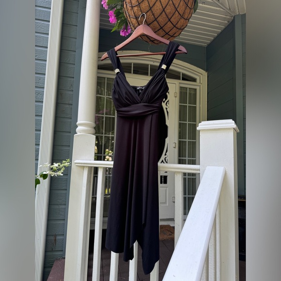 Black Le Chateau Dress - Picture 1 of 5